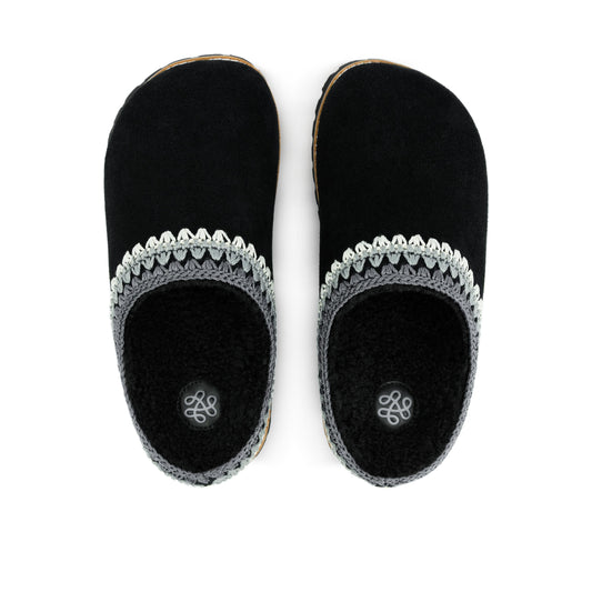 The Sak Bolinas Everyday Clog - Leather - Black Shearling