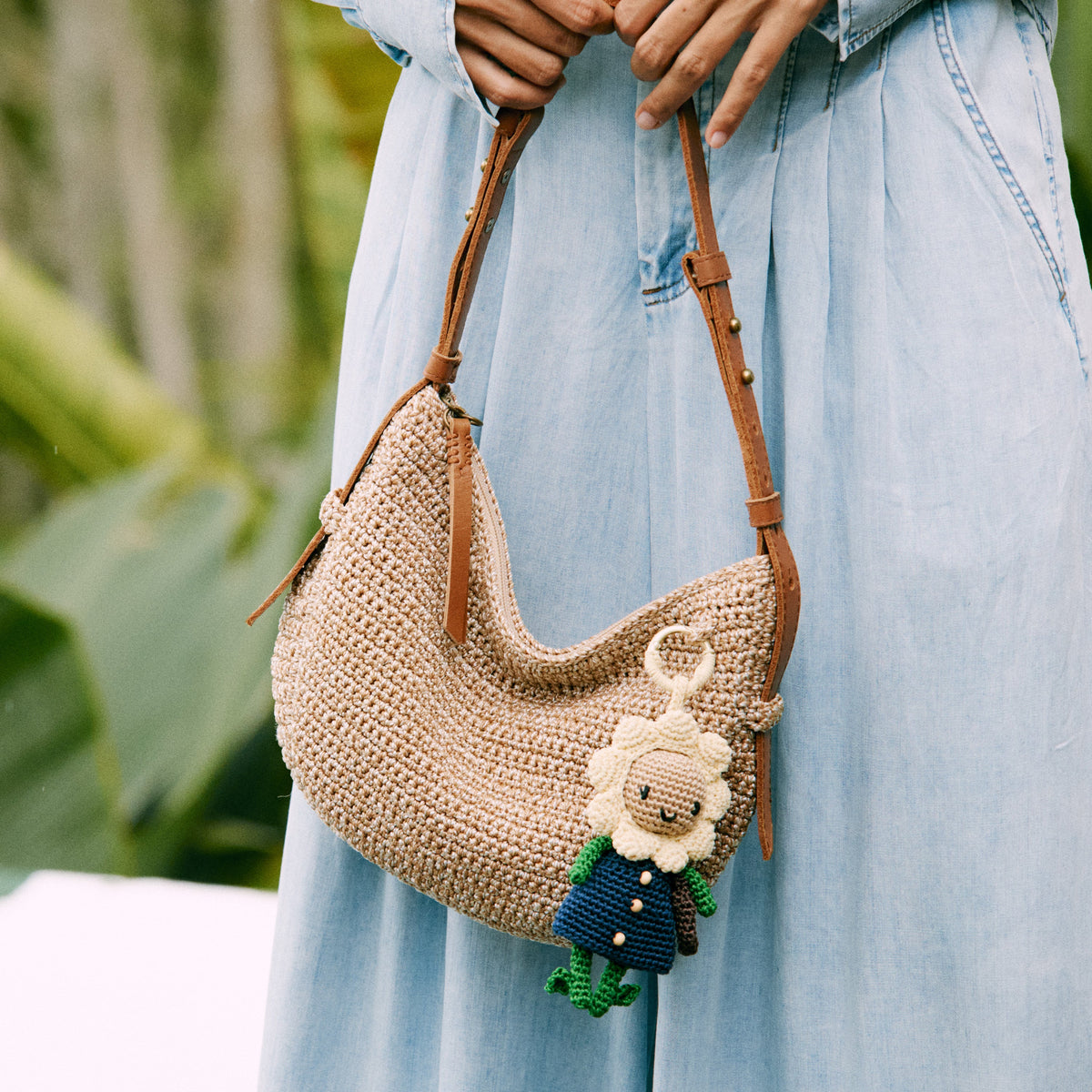 Tess Shoulder Bag - Hand Crochet - Bamboo Static