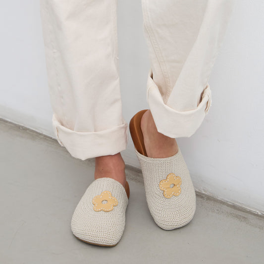 The Sak Bolinas Clog - Hand Crochet - Natural Buttercup Flower