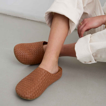 The Sak Bolinas Woven Clog - Leather - Woven Cognac